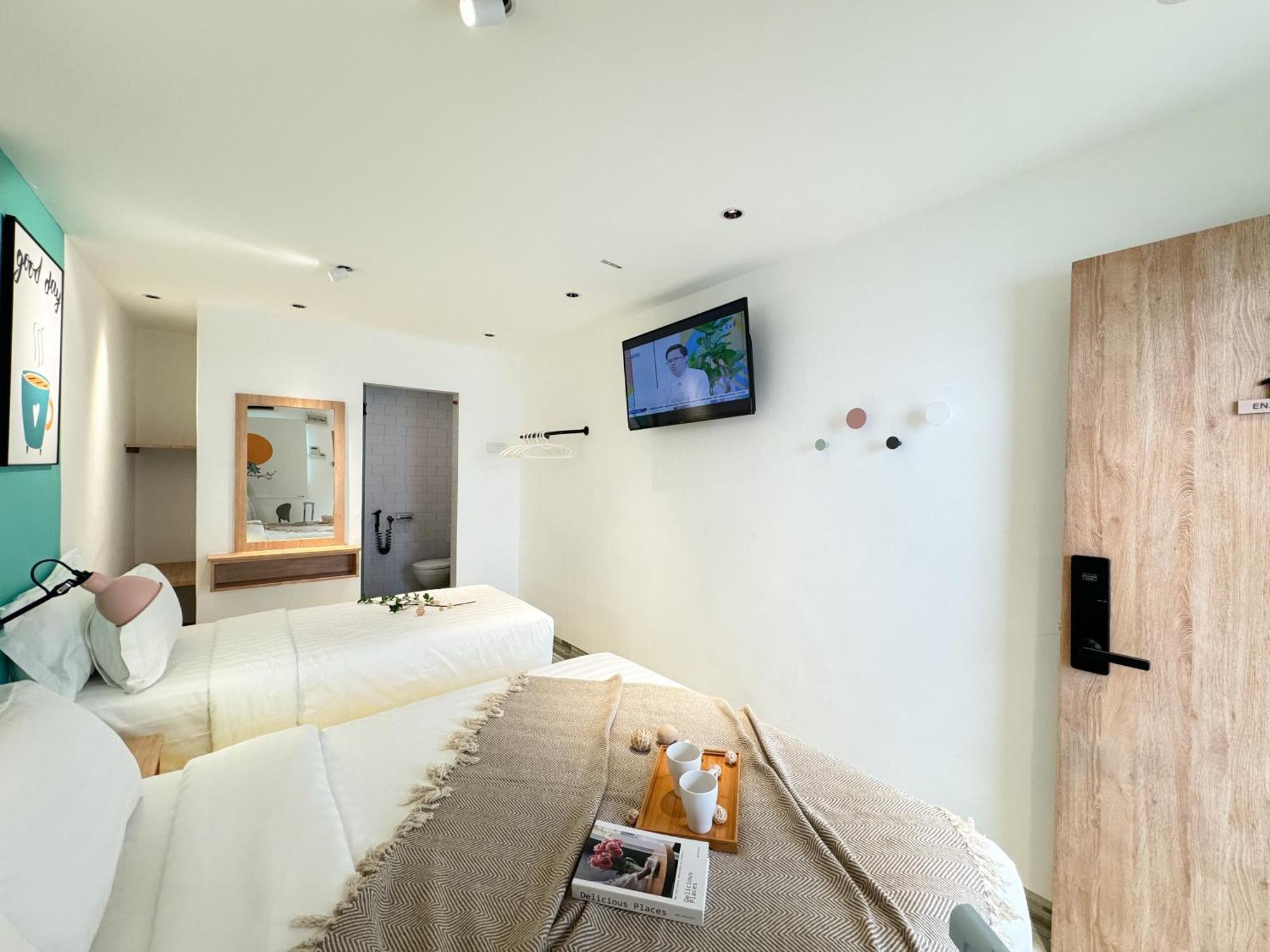 Apple 1 Hotel Gurney George Town Exterior photo