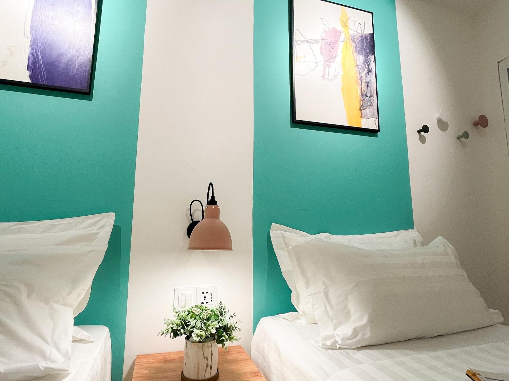Apple 1 Hotel Gurney George Town Exterior photo