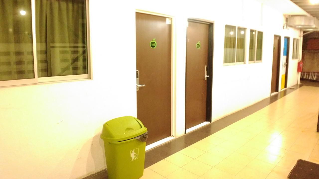 Apple 1 Hotel Gurney George Town Exterior photo