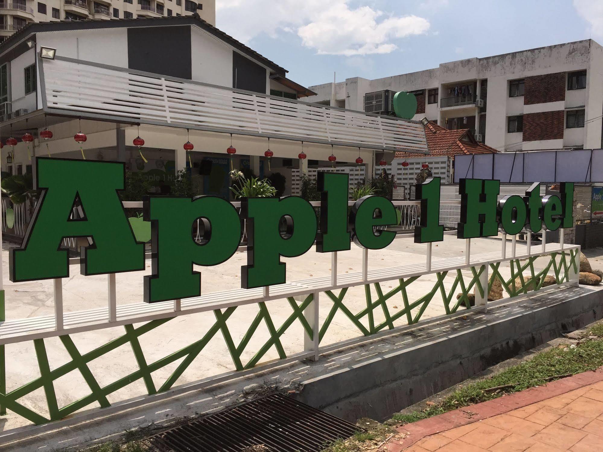Apple 1 Hotel Gurney George Town Exterior photo